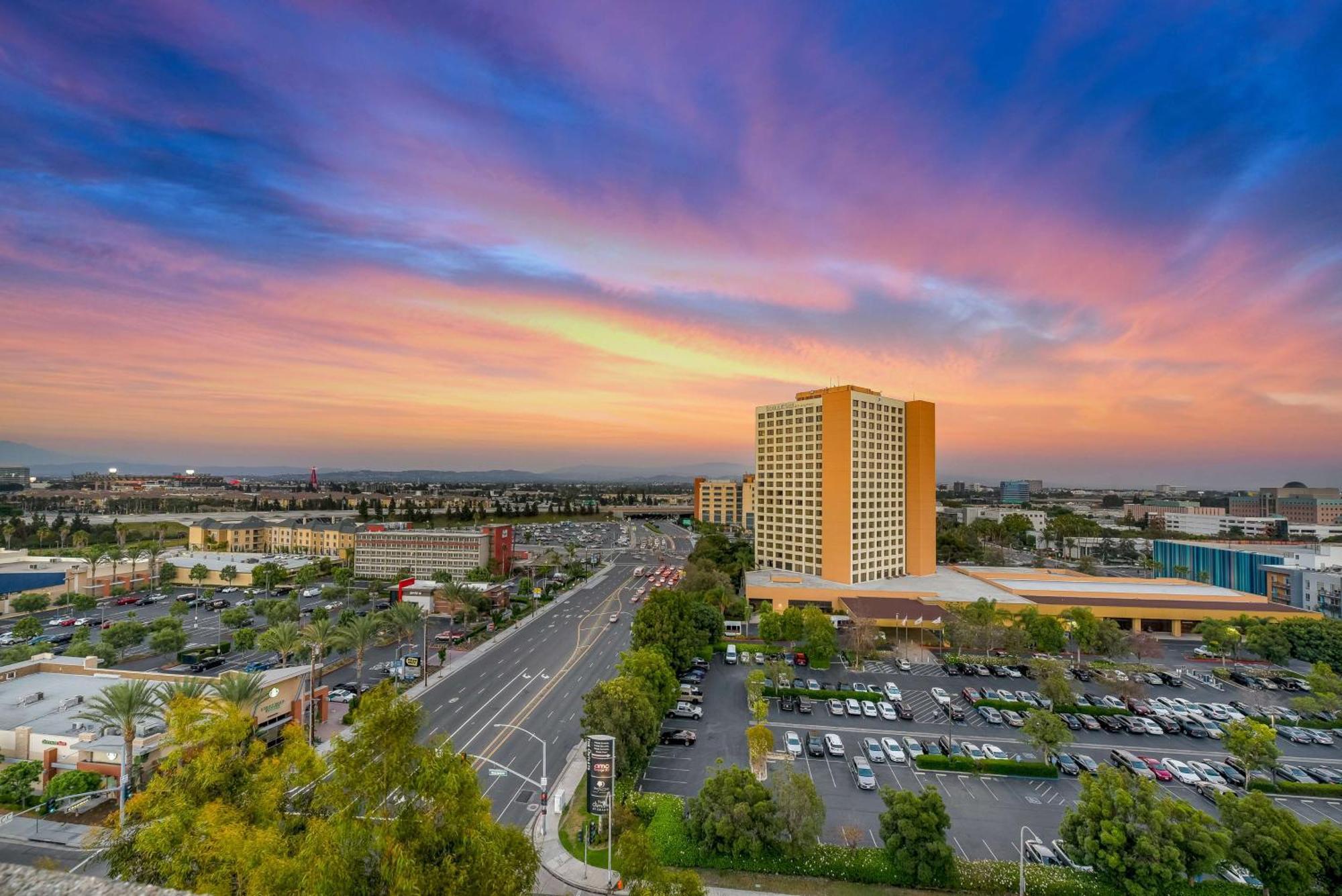 Hotel Fera Anaheim, A Doubletree By Hilton Orange Buitenkant foto